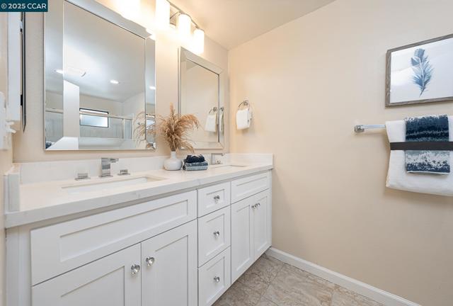 2128 Presidio Ct, Danville CA: https://media.crmls.org/mediaz/9cd3414b-42da-4c5b-873f-0366ae8a851a.jpg