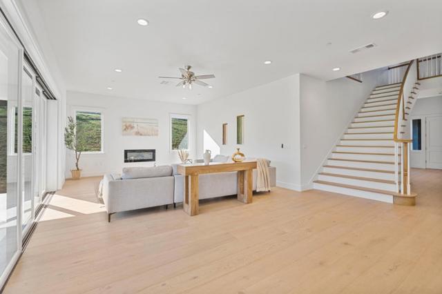 Image 7 of 65 For 8014 Kingbird Ct