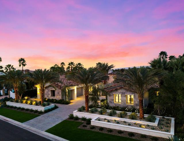 80840 Via Portofino, La Quinta CA: https://media.crmls.org/mediaz/9cd3c2cb-7bc6-4bed-b785-6f4e010905cd.jpg