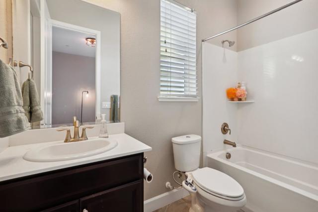 Image 18 of 45 For 5407 Aspen Meadows Drive
