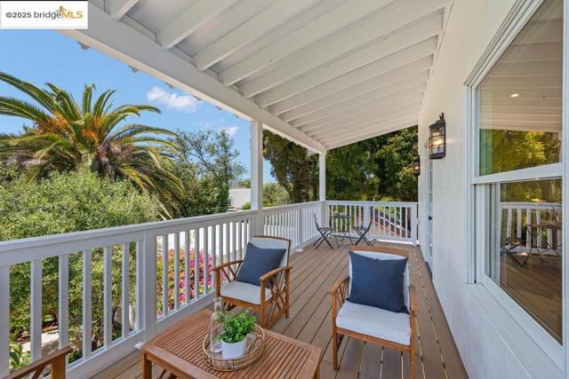 1420 Stannage Ave, Berkeley CA: https://media.crmls.org/mediaz/9cd54074-2c00-46f4-b74c-e683abd9abb1.jpg