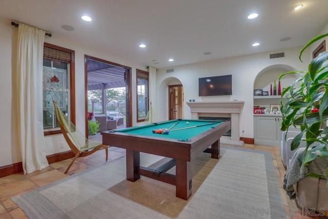 8457 Lower Scarborough, San Diego CA: https://media.crmls.org/mediaz/9cd6290a-fb45-4884-adb3-0e93c4783bd2.jpg