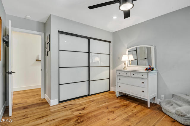 1136 Horizon Drive, Ventura CA: https://media.crmls.org/mediaz/9cd663c3-bed1-4710-8f0d-bb7156e6a7bd.jpg