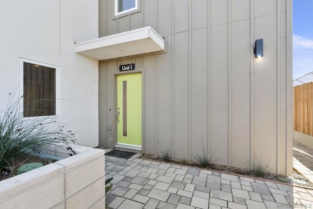 3209 L Street, San Diego CA: https://media.crmls.org/mediaz/9cd76c12-2698-41e3-b4d3-6fa7fcdfd440.jpg
