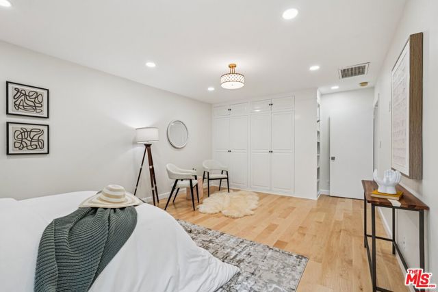 240 Oakhurst Lane, Arcadia CA: https://media.crmls.org/mediaz/9cd9712e-b2e6-495c-b0b1-acd3b6e2c017.jpg