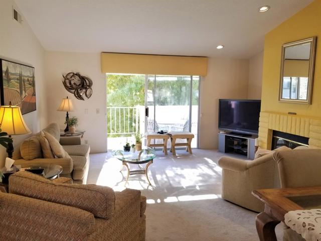 319 Vista Royale Drive, Palm Desert CA: https://media.crmls.org/mediaz/9cd971da-3ca0-4ac1-aa22-3135d1505d45.jpg