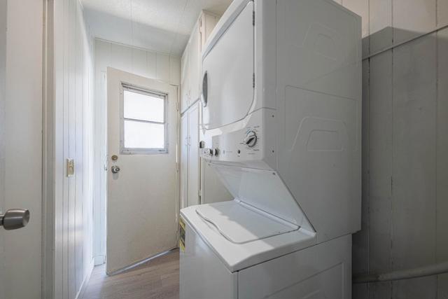 13990 Monte De Oro, Castroville CA: https://media.crmls.org/mediaz/9cda1f50-ef1e-4bbe-85a6-e69ae685981a.jpg