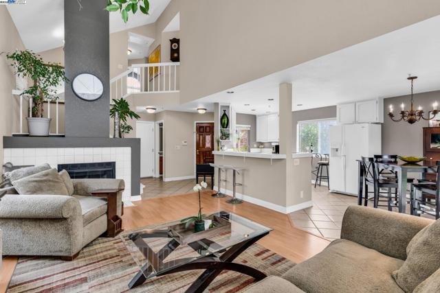 5473 Rainflower Dr, Livermore CA: https://media.crmls.org/mediaz/9cda28c2-9bde-4db6-b40b-22c2d5668afb.jpg