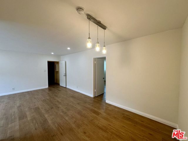 1114 S Sherbourne Drive, Los Angeles CA: https://media.crmls.org/mediaz/9cda5e79-5157-4a58-9ed2-9a7b18c7fa83.jpg