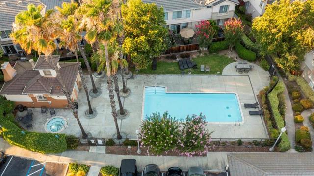 328 Ribbonwood Avenue, San Jose CA: https://media.crmls.org/mediaz/9cdadf6a-b016-45c3-91e4-8d9553b49df2.jpg