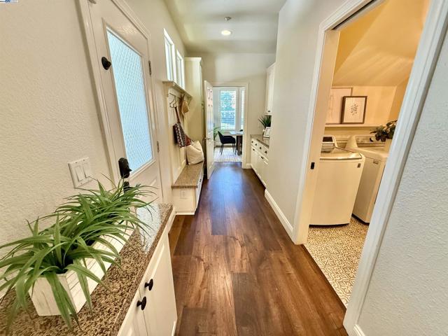 1164 Lexington Way, Livermore CA: https://media.crmls.org/mediaz/9cdb49e2-28c4-4339-b068-09177356e11f.jpg