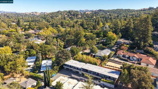 891 Bell Street, Lafayette CA: https://media.crmls.org/mediaz/9cdc1073-5621-4555-a120-3c1f3a5c3d6c.jpg