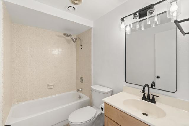 Detail Gallery Image 27 of 47 For 4169 Balboa Way, San Diego,  CA 92117 - 3 Beds | 2/1 Baths