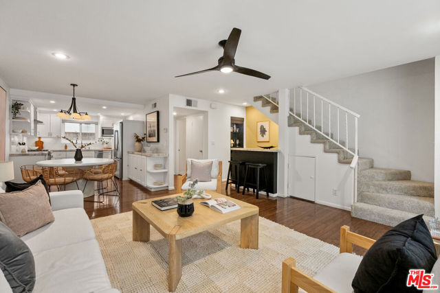 14332 Dickens Street, 22 photo 2