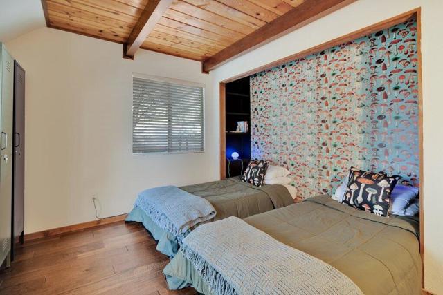 26785 Crestview Drive, Idyllwild CA: https://media.crmls.org/mediaz/9cddaf4f-7f17-420f-a19a-21e1f0586900.jpg