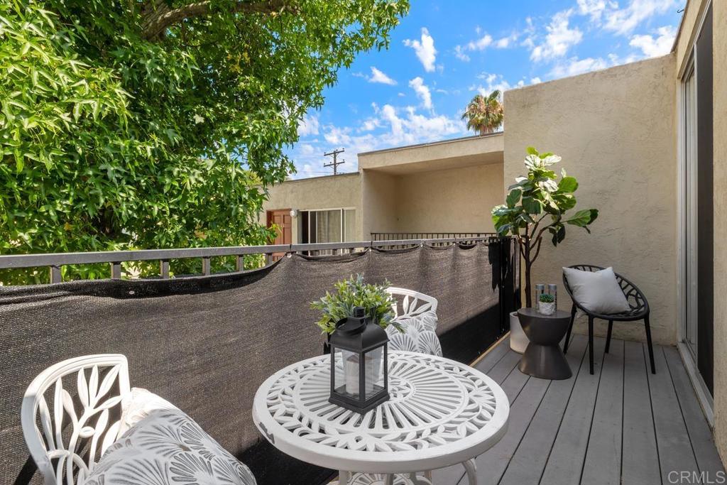 2850 Reynard Way - photo 11