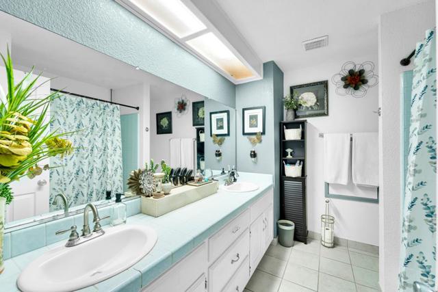 711 Kirkwood Court, Los Banos CA: https://media.crmls.org/mediaz/9cdecc28-69d8-4aa8-ba9d-d9127cc63b0d.jpg