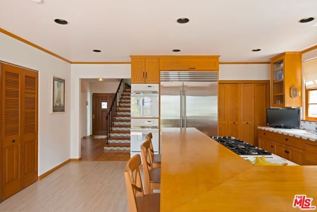 306 AMALFI Drive, Santa Monica CA: https://media.crmls.org/mediaz/9cdedf9a-4229-4c7b-9b28-2ca18a6f57fb.jpg