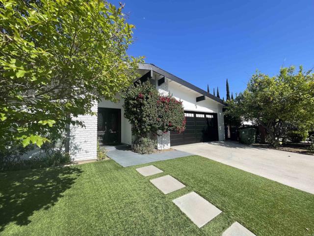 Detail Gallery Image 51 of 56 For 6860 Whitaker Ave, Lake Balboa,  CA 91406 - 3 Beds | 2 Baths