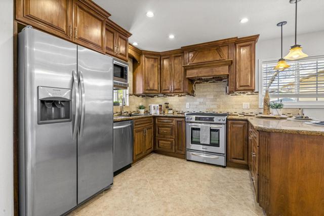 41235 Norman Court, Fremont CA: https://media.crmls.org/mediaz/9cdfead6-bfc5-4cbd-bb9a-9aba28d97a3a.jpg