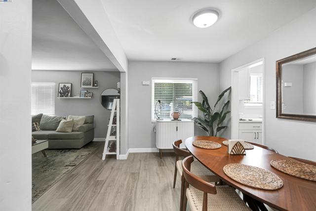 21926 Victory Dr, Hayward CA: https://media.crmls.org/mediaz/9ce15239-fd17-416d-acfc-273396ad6b71.jpg