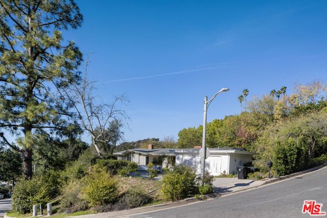 1950 Loma Vista Drive photo 4