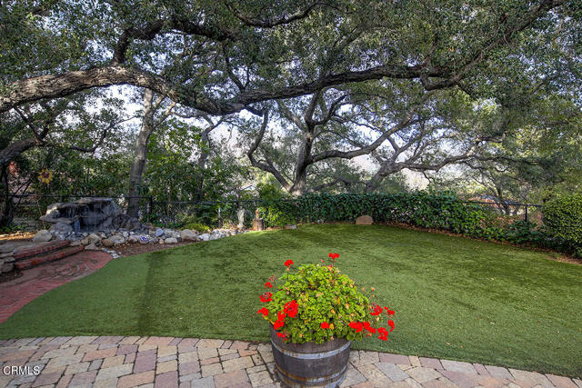 Detail Gallery Image 5 of 36 For 3727 Beechglen Dr, La Crescenta,  CA 91214 - 3 Beds | 2 Baths