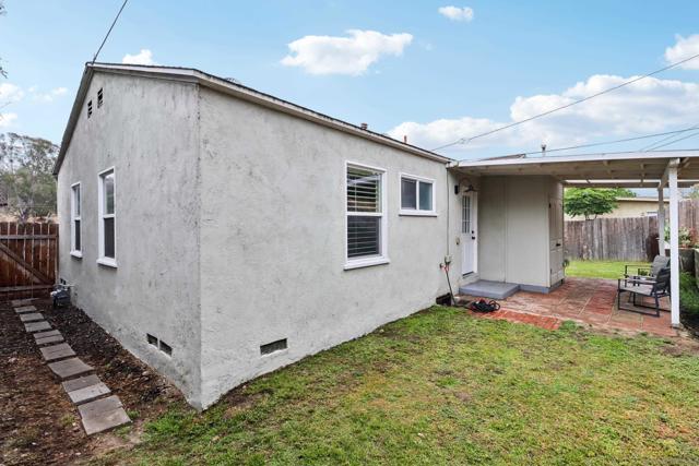 7282 University Ave, La Mesa CA: https://media.crmls.org/mediaz/9ce43243-3513-4030-b0a0-783c5bc255da.jpg