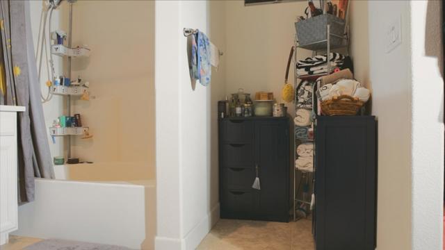 3082 Palomino Way, Hollister CA: https://media.crmls.org/mediaz/9ce4a78c-9c81-4ec7-8e29-3950f10b4f6e.jpg