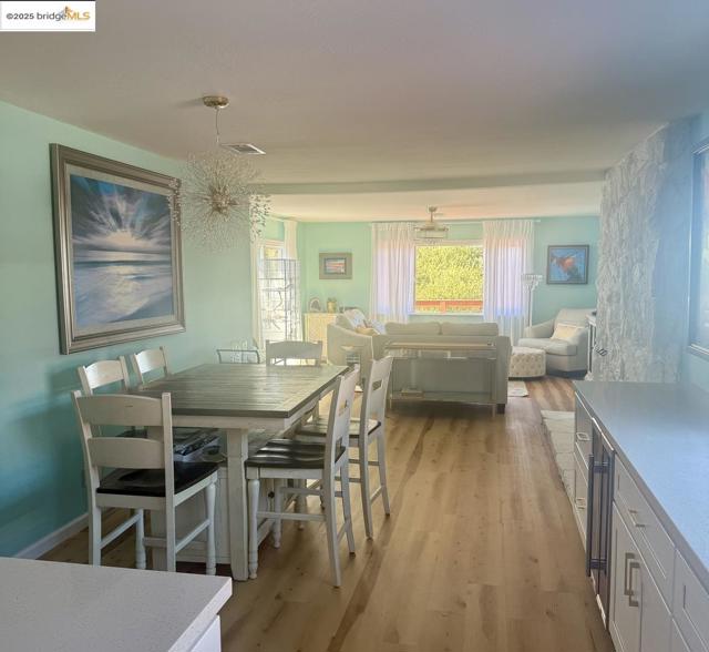 2269 Cypress AVE, San Pablo CA: https://media.crmls.org/mediaz/9ce4f219-8946-48b4-b670-0a8bca49c39c.jpg