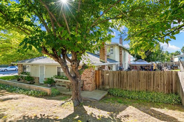 5555 Keoncrest Circle, Sacramento CA: https://media.crmls.org/mediaz/9ce51e41-ae95-41e4-856d-cccf6a141d18.jpg