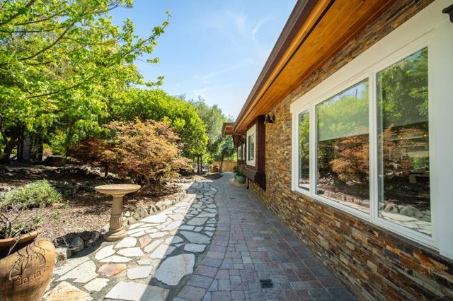 25 Adeline Drive, Walnut Creek CA: https://media.crmls.org/mediaz/9ce56745-cedd-4776-b522-c8f14a501899.jpg