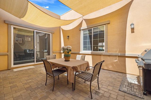 4017 Via Fragante, Palm Desert CA: https://media.crmls.org/mediaz/9ce749db-5081-4181-8f72-b3eb9facf435.jpg