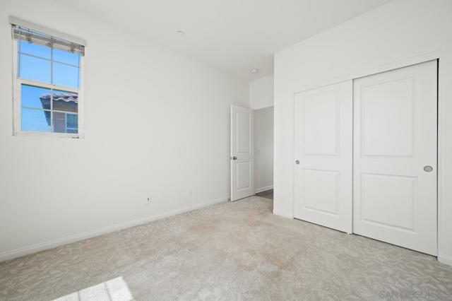 1718 Santa Ivy Ave, Chula Vista CA: https://media.crmls.org/mediaz/9ce85976-79a6-487e-b3d2-cbc77fce845d.jpg