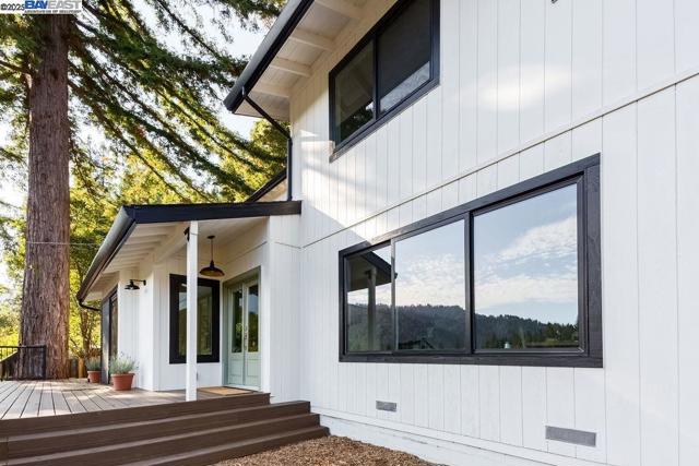 620 Manzanita Ave, Boulder Creek CA: https://media.crmls.org/mediaz/9ce8fd64-10d9-44d3-b577-7edeeb1ac6e4.jpg