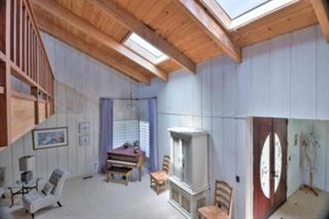 17280 Tamara Lane, Royal Oaks CA: https://media.crmls.org/mediaz/9ce97eee-24da-4fcb-a9fa-d31cf465ad44.jpg