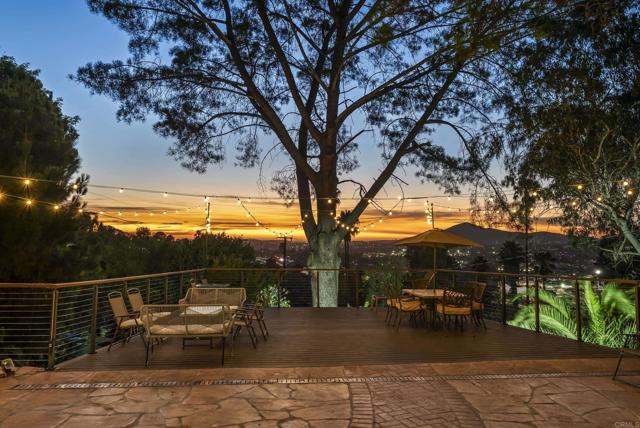 10013 Pandora Drive, La Mesa CA: https://media.crmls.org/mediaz/9cea14e7-78ca-4f6e-8b42-1c8980e4c376.jpg