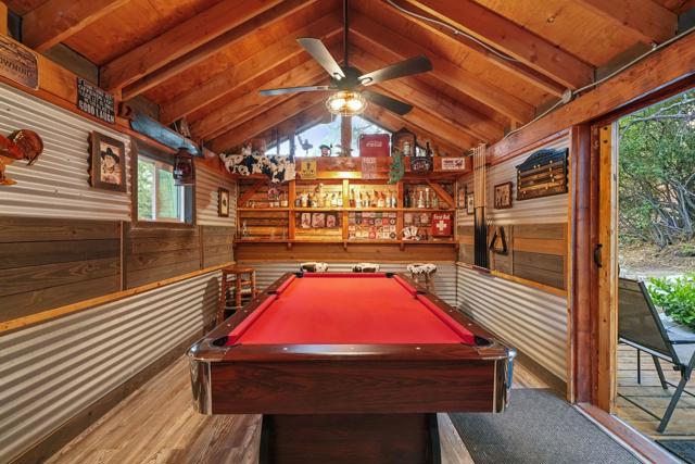 574 Lucerne Drive Drive, Big Bear CA: https://media.crmls.org/mediaz/9cea342e-4b3b-41f7-a98f-9e5c3d13cf45.jpg