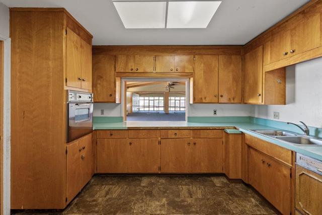49 Blanca Lane, Watsonville CA: https://media.crmls.org/mediaz/9cea6799-0823-458d-8a23-a6035dbced03.jpg