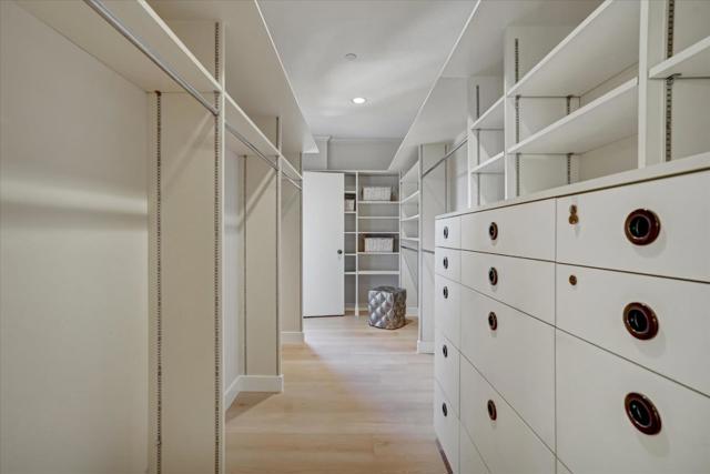 40 W 3rd Avenue, San Mateo CA: https://media.crmls.org/mediaz/9cea8e0a-3cfa-4541-8335-adb0766803be.jpg