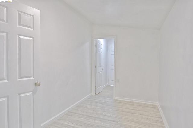 Image 13 of 27 For 3521 Midvale Ave