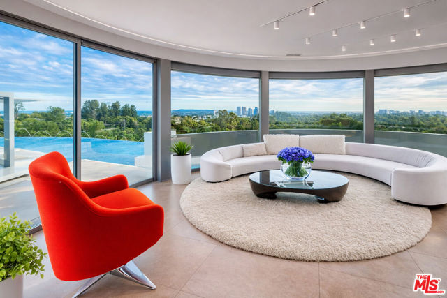 1169 Loma Linda Drive, Beverly Hills CA: https://media.crmls.org/mediaz/9ceb4a67-d0a0-4f95-8674-a906cc35d209.jpg