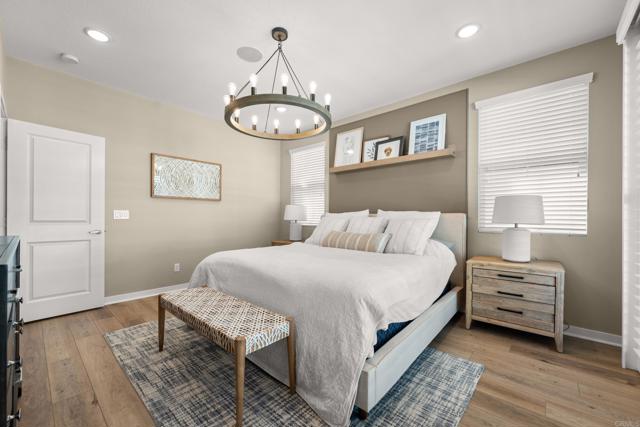 Detail Gallery Image 17 of 44 For 13085 Olympus Cir #1,  Poway,  CA 92064 - 3 Beds | 2/1 Baths