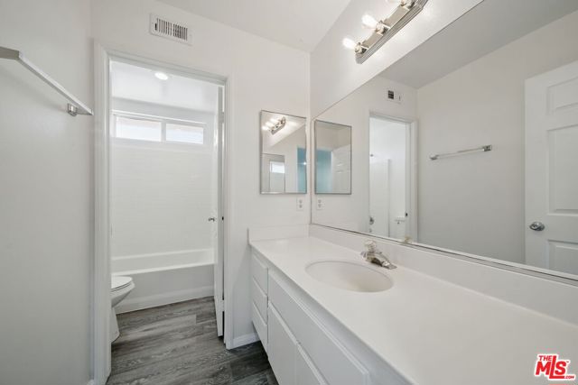 3702 Las Palmas Avenue, Palmdale CA: https://media.crmls.org/mediaz/9ced8ecd-60bb-4919-84e1-117399407d54.jpg