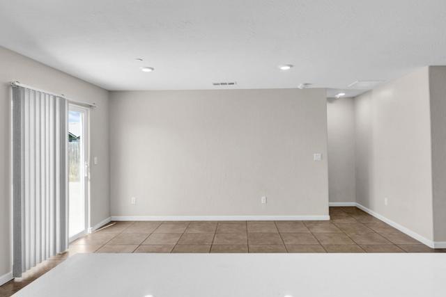 274 White Rim Court, Merced CA: https://media.crmls.org/mediaz/9cee9619-10cb-457f-a3c7-31c1a89ce5b9.jpg