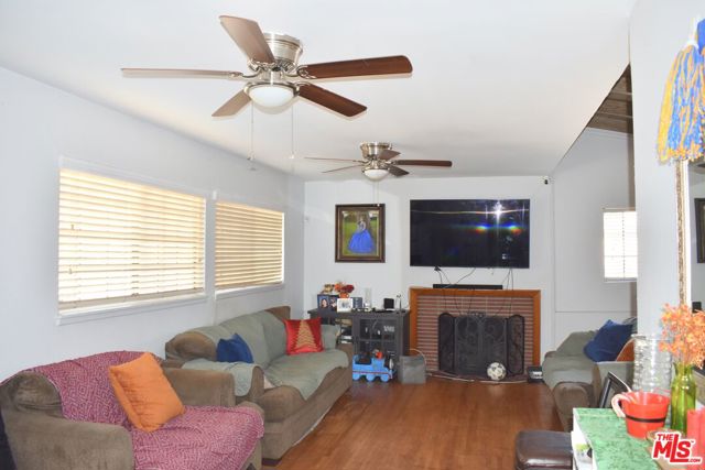 812 W Fernfield Drive, Monterey Park CA: https://media.crmls.org/mediaz/9ceef813-007b-4c84-8fe5-c8ffc224574d.jpg
