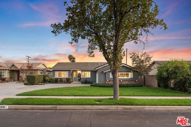 16630 Bahama Street photo 2