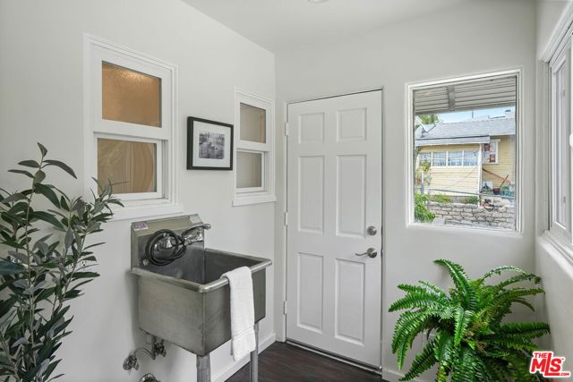 3710 Fletcher Drive, Los Angeles CA: https://media.crmls.org/mediaz/9cef67dc-6e69-4b62-a4ea-13e38276dfeb.jpg