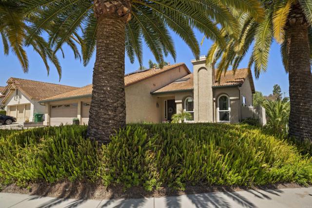 1990 Willowbrook Drive, Oceanside CA: https://media.crmls.org/mediaz/9cf0f8e0-b1d2-479e-8ccc-dda811de6cc8.jpg