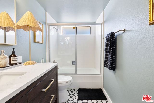 74060 Setting Sun Trail, Palm Desert CA: https://media.crmls.org/mediaz/9cf12b6d-ef71-4640-ab5b-98377152eefb.jpg